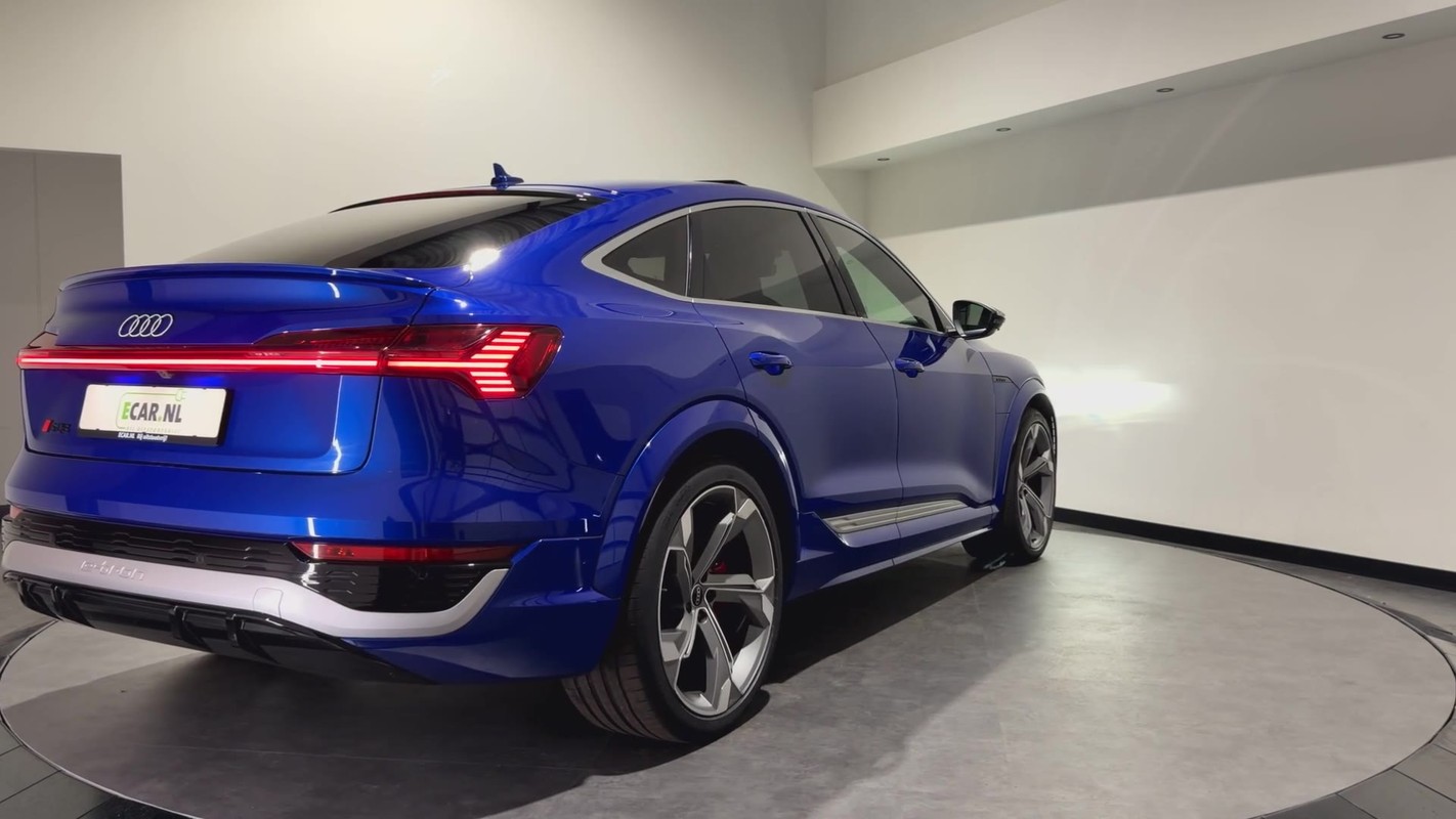 Audi Q8 Sportback e-tron