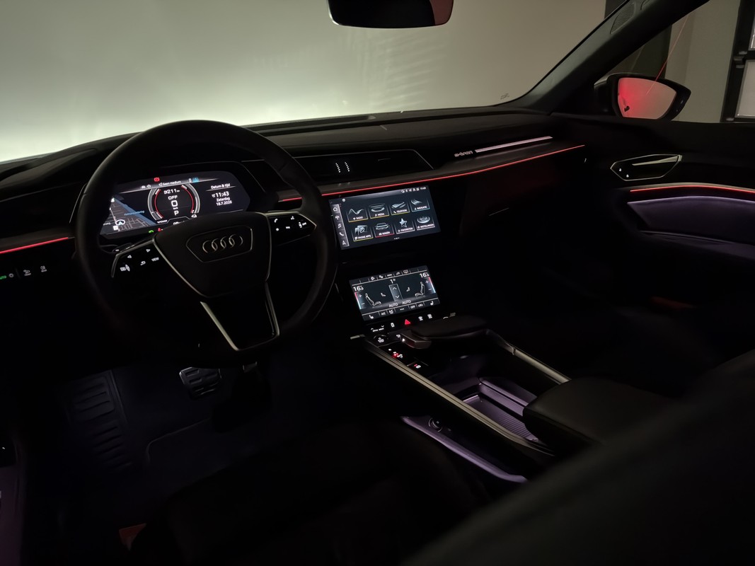 Audi Q8 Sportback e-tron