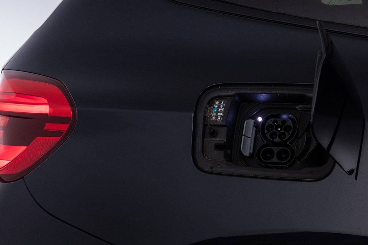 BMW iX3