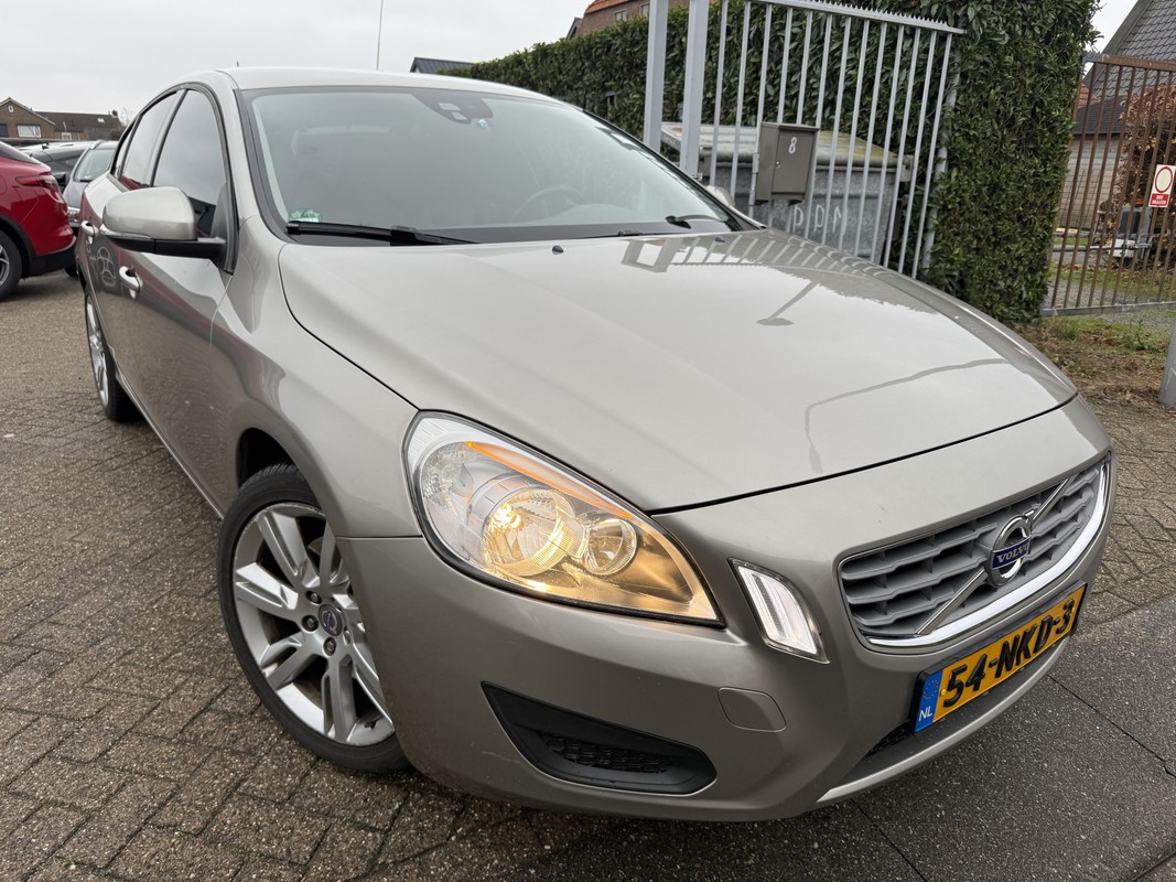 Volvo S60