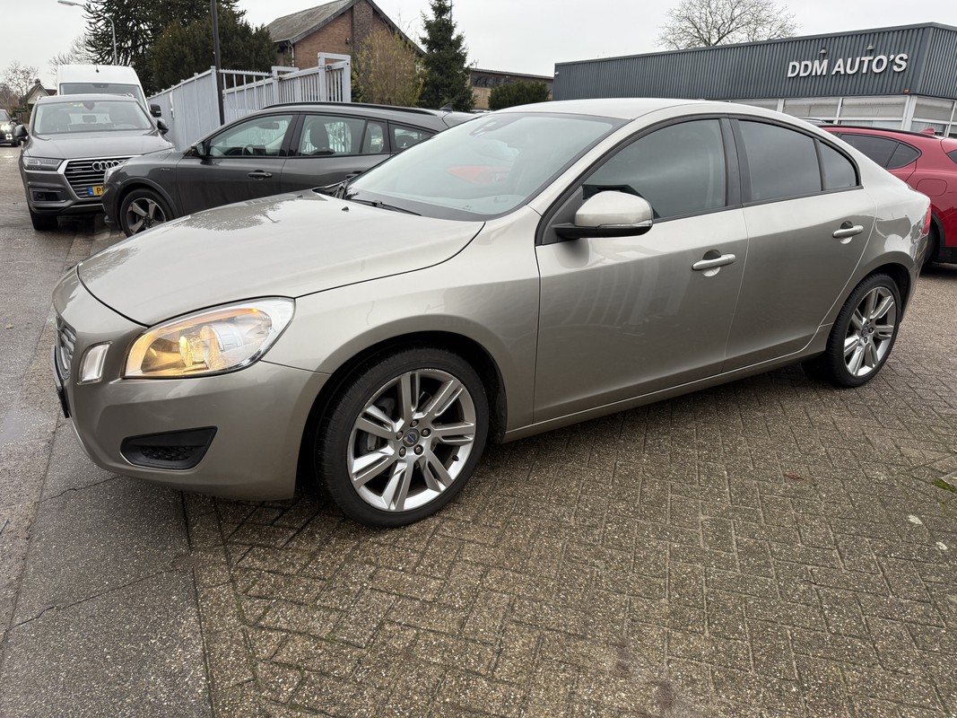 Volvo S60