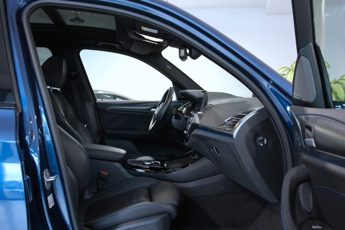 BMW iX3