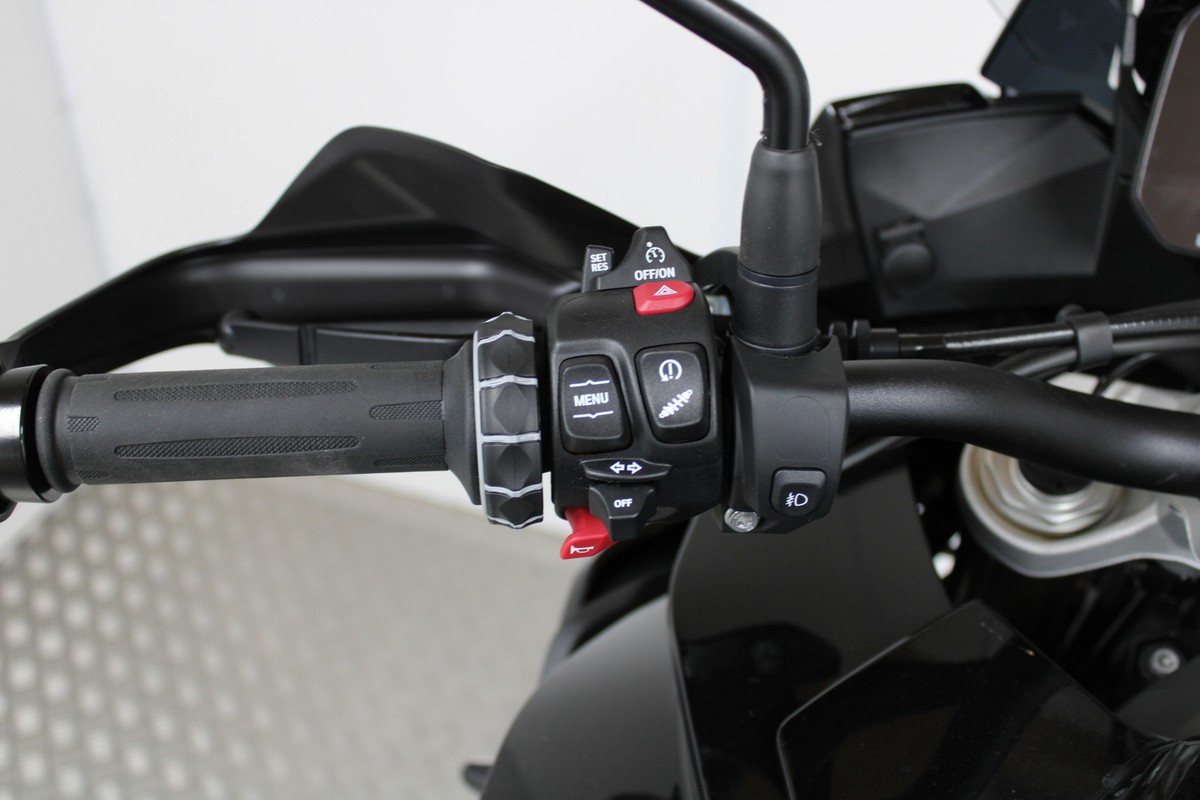 BMW S 1000 XR