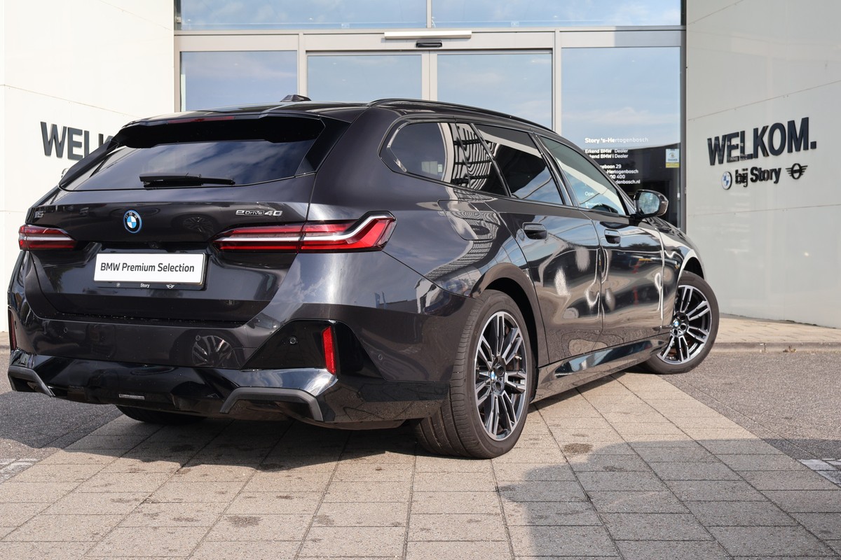 BMW i5