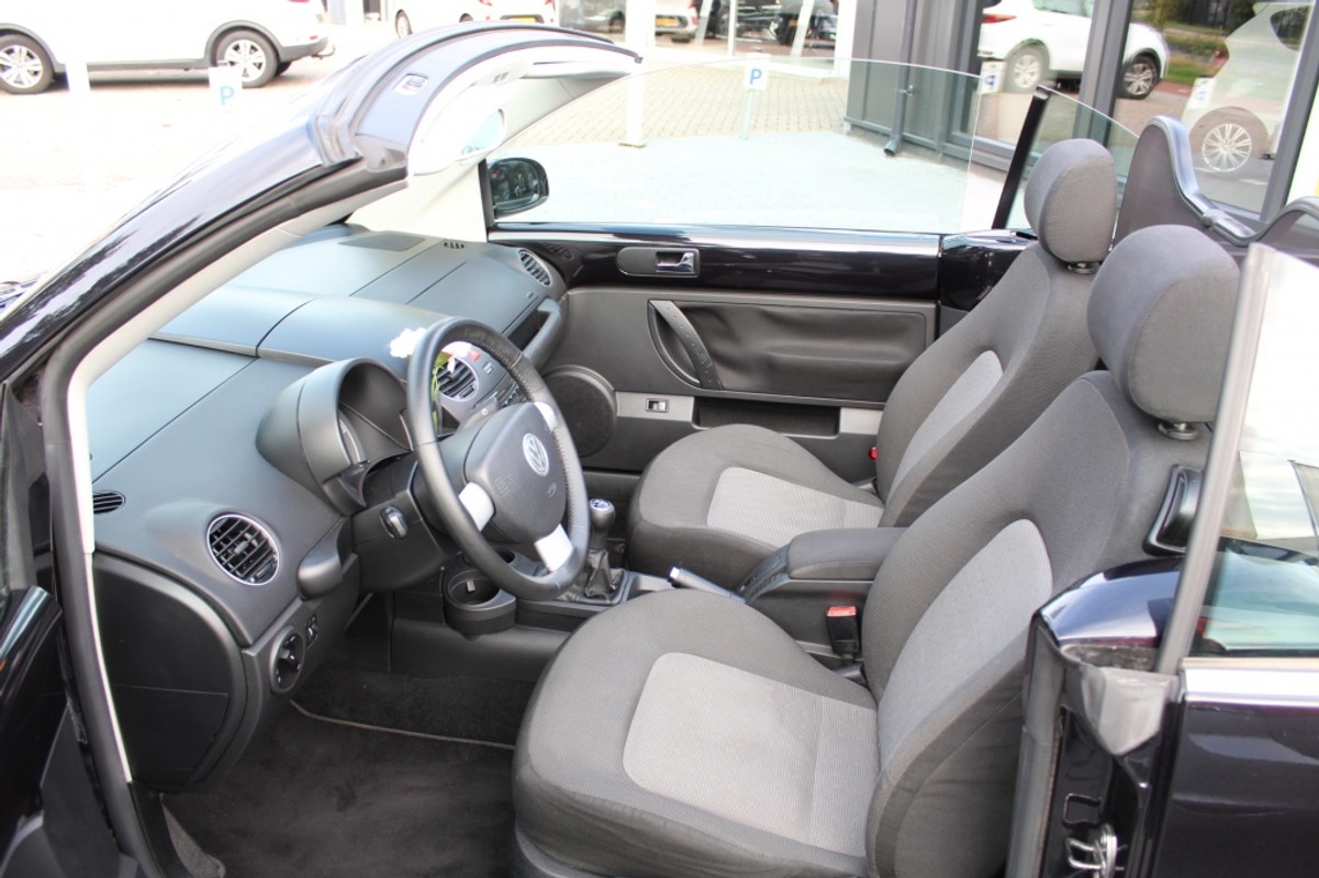 Volkswagen New Beetle
