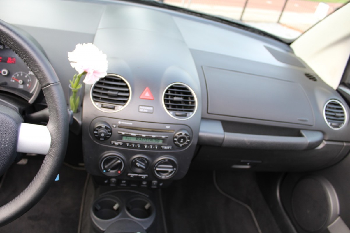 Volkswagen New Beetle