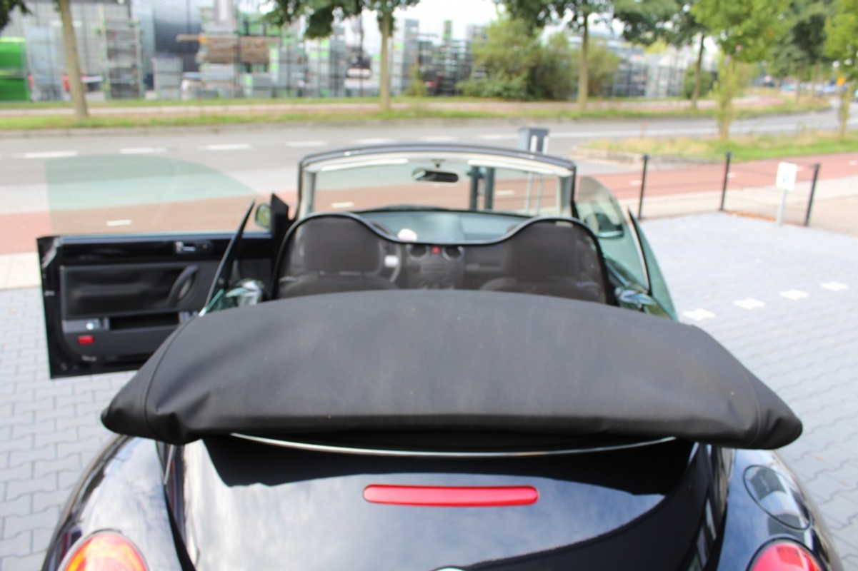 Volkswagen New Beetle