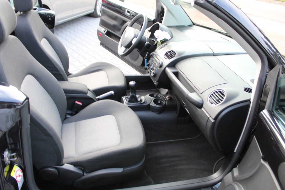 Volkswagen New Beetle
