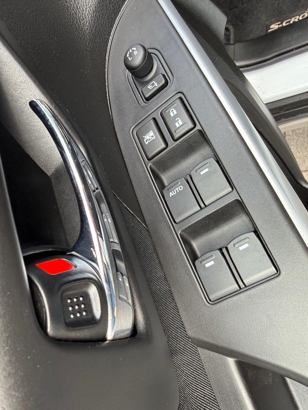 Suzuki S-Cross