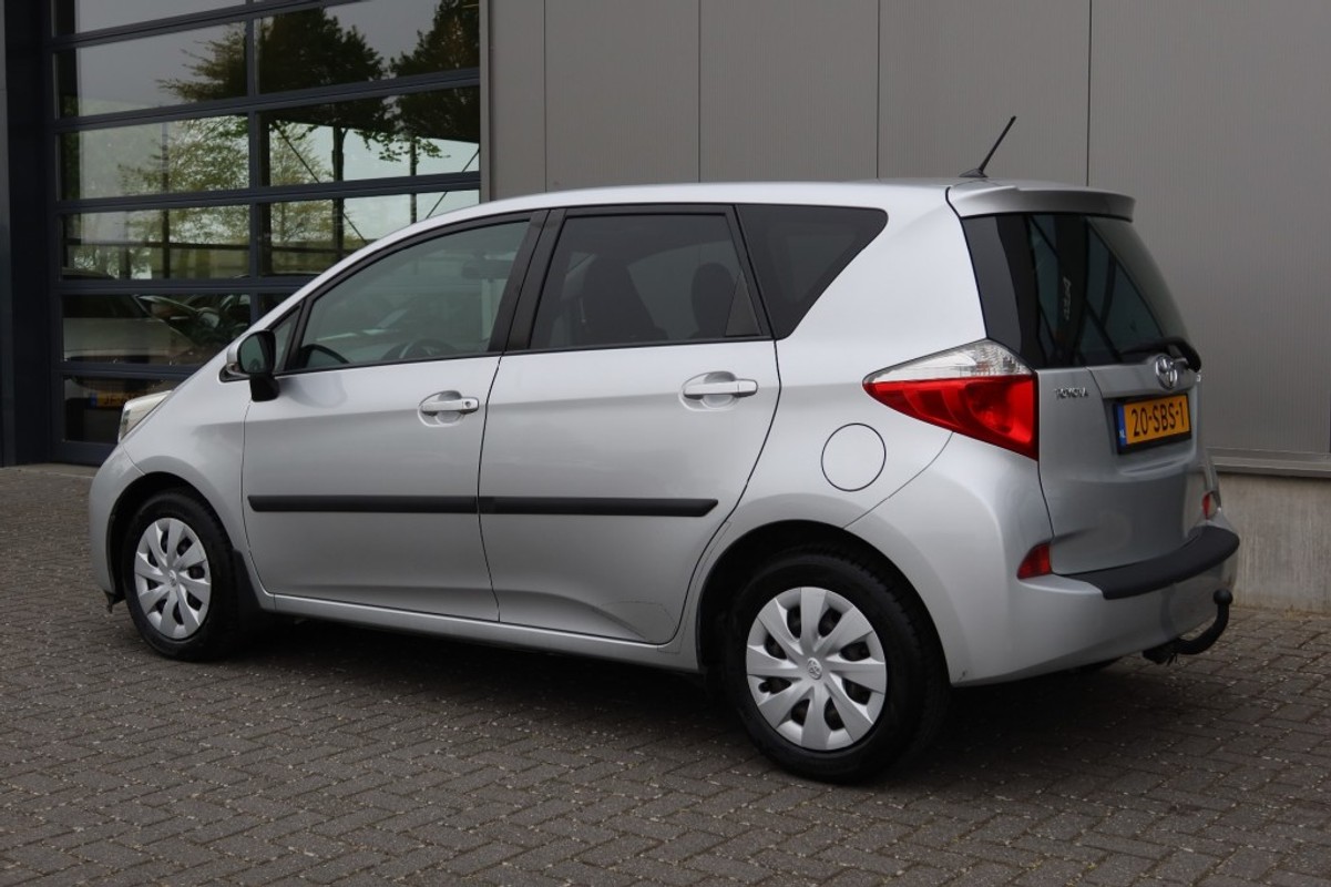 Toyota Verso-S
