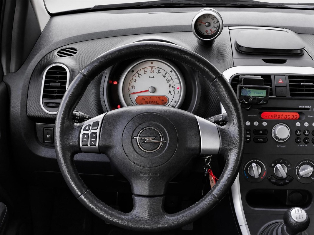 Opel Agila