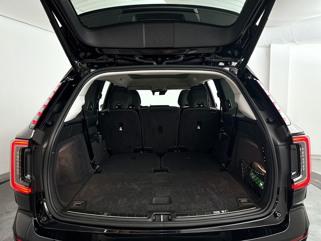 Volvo EX90