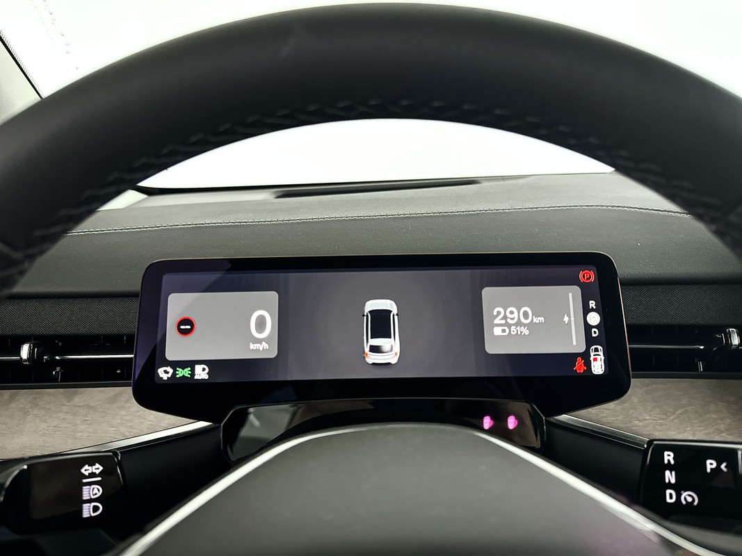 Volvo EX90