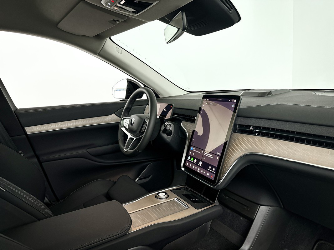 Volvo EX90