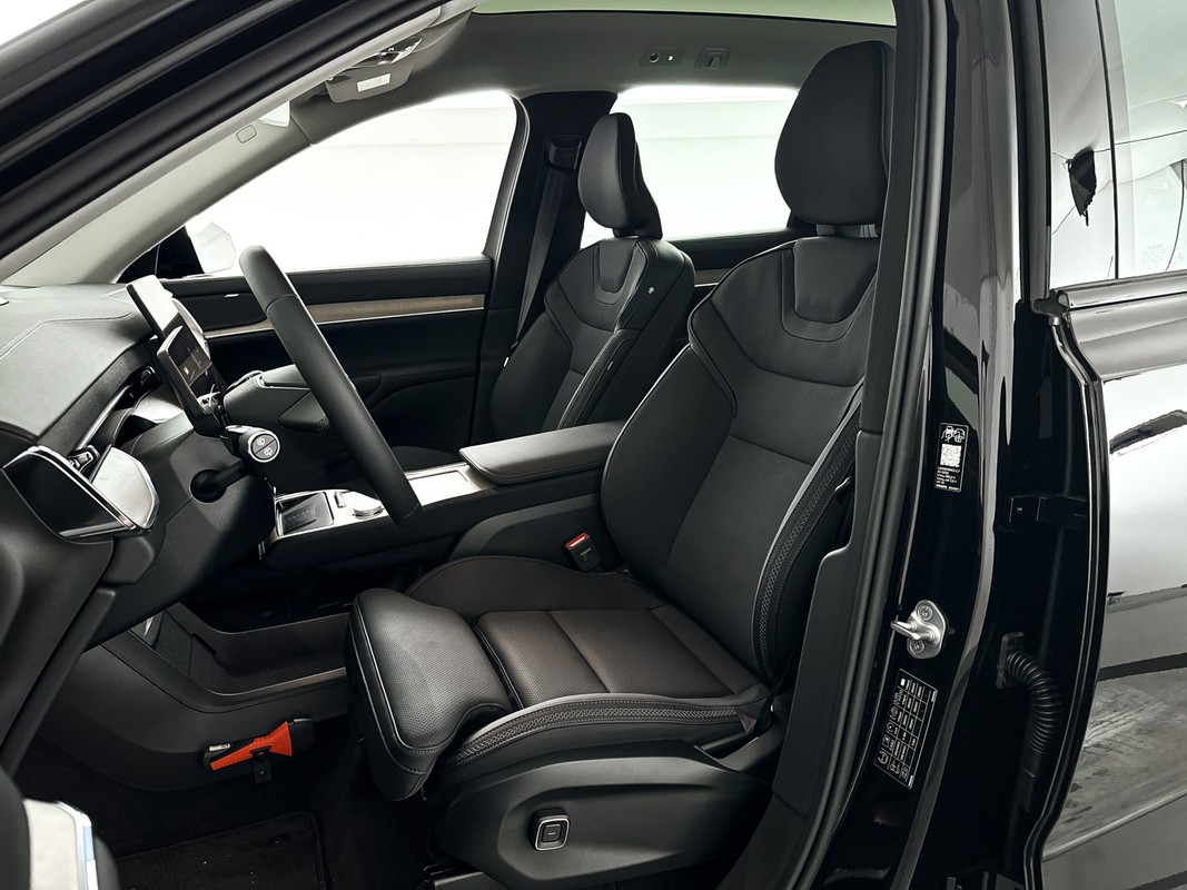 Volvo EX90