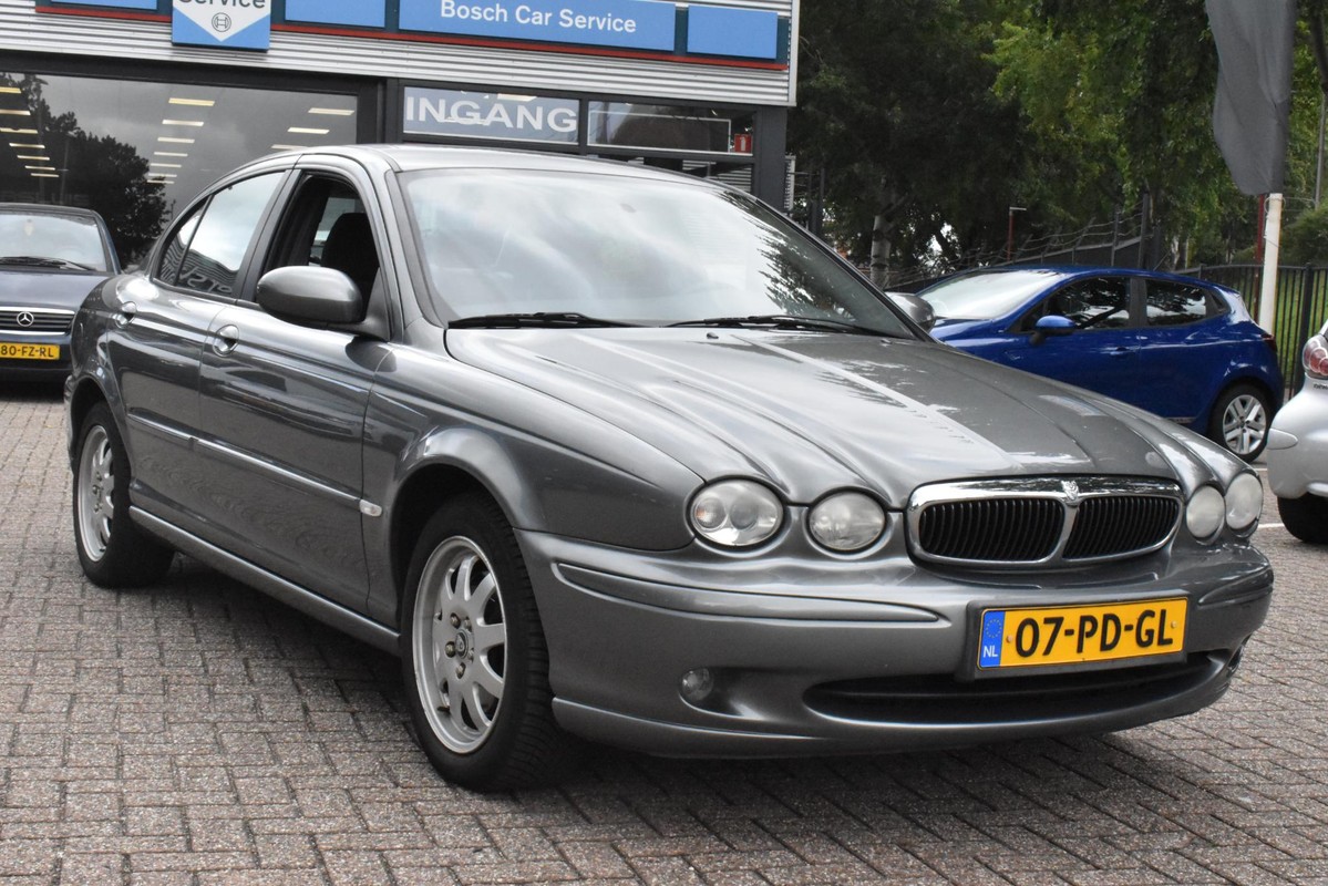 Jaguar X-Type