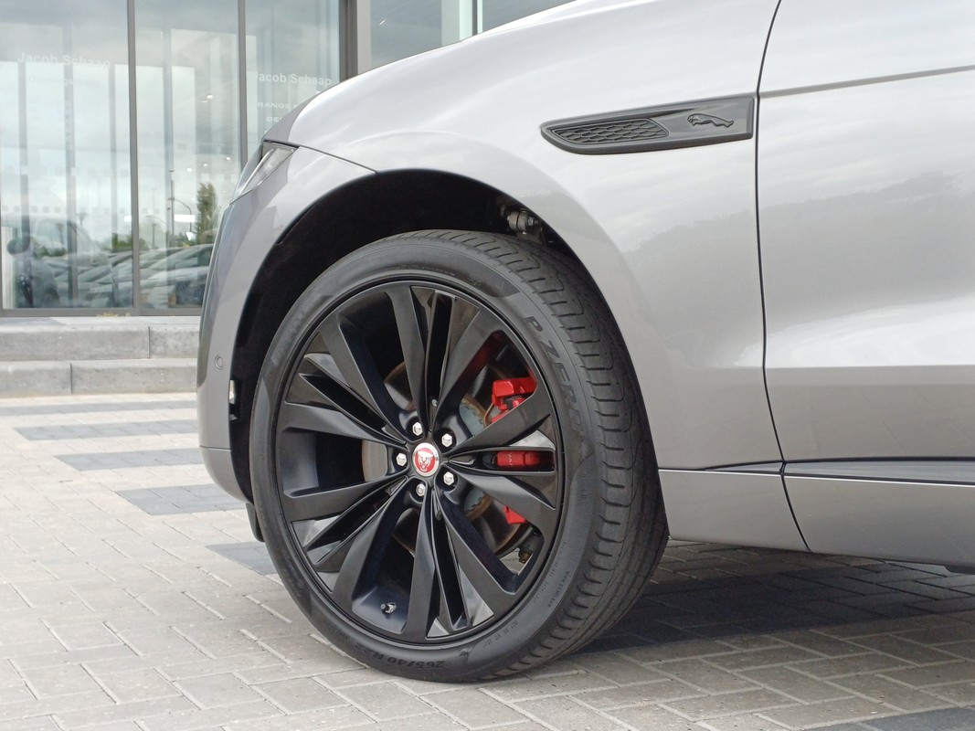 Jaguar F-PACE