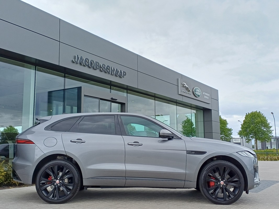 Jaguar F-PACE