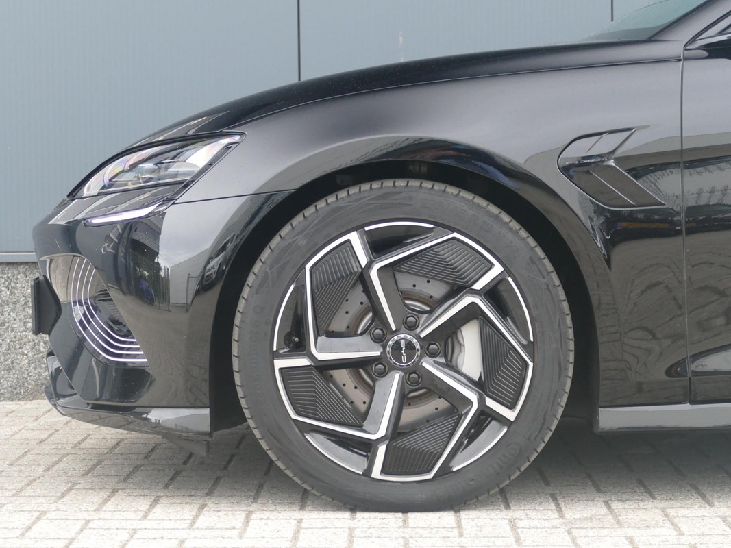 BYD SEAL