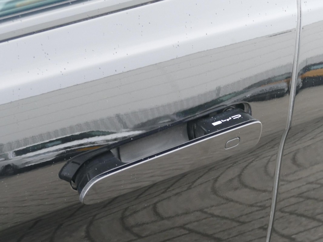 BYD SEAL