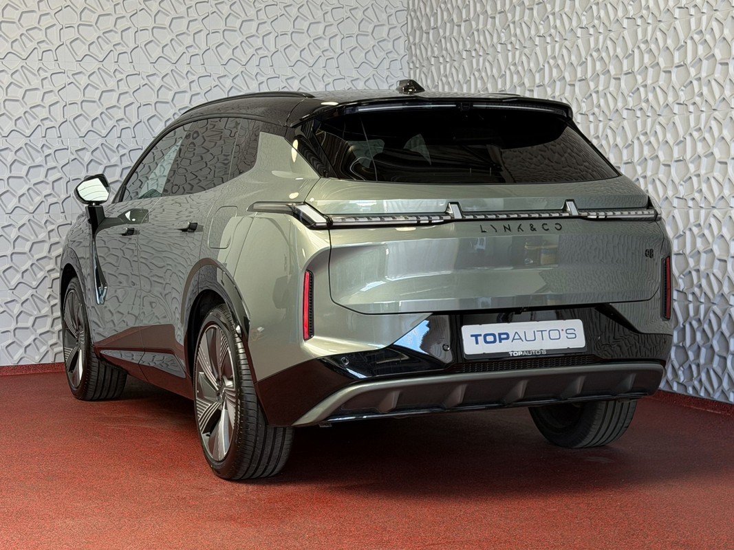 Lynk & Co 08
