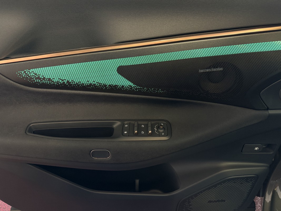 Lynk & Co 08