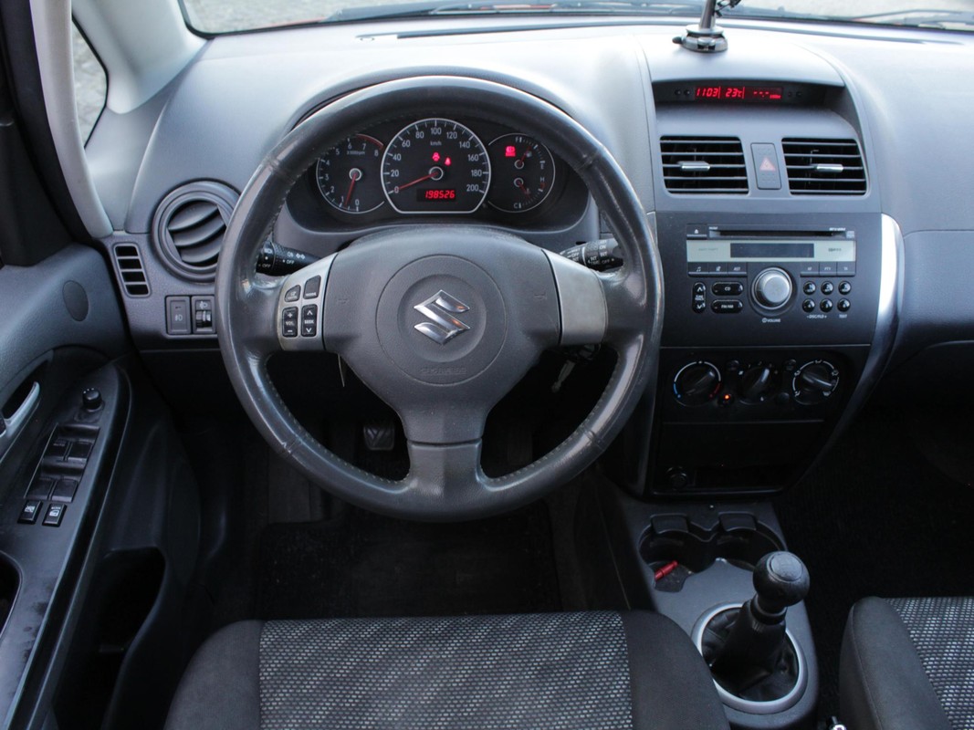 Suzuki SX4