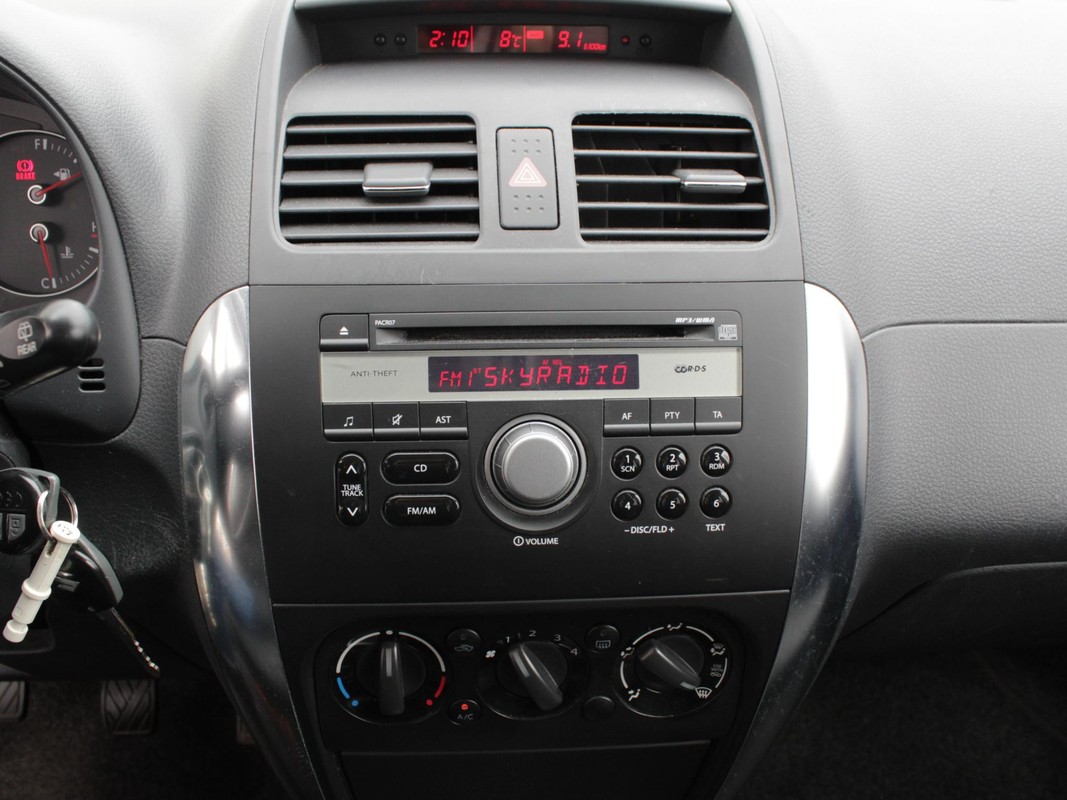 Suzuki SX4