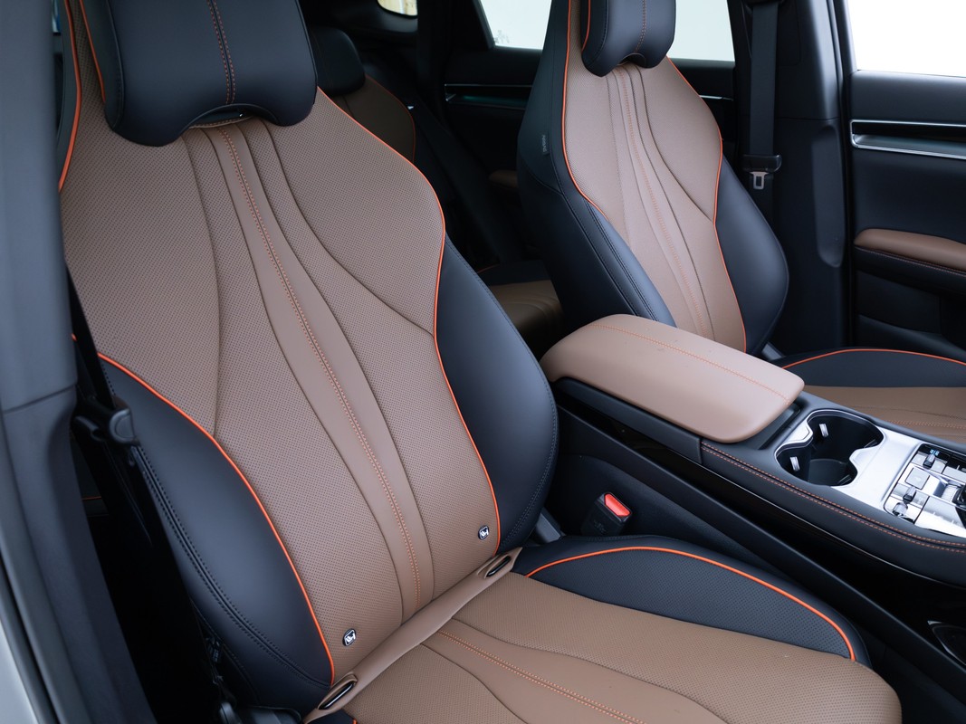 BYD SEAL U