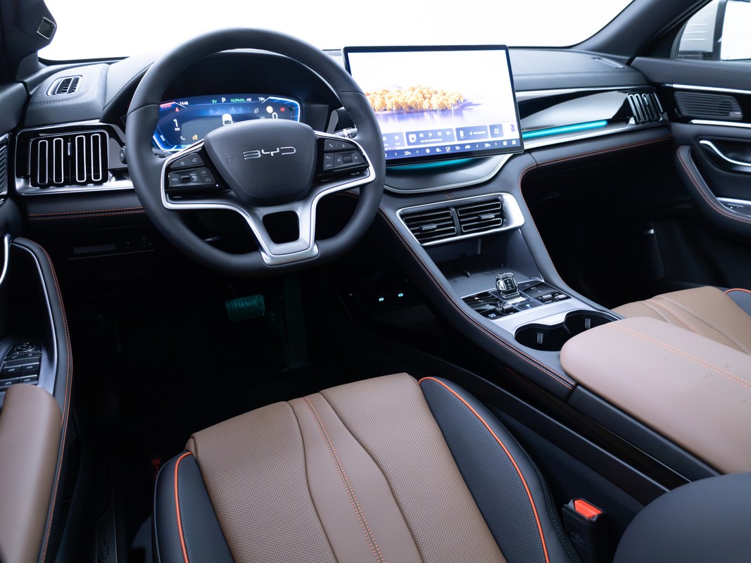 BYD SEAL U