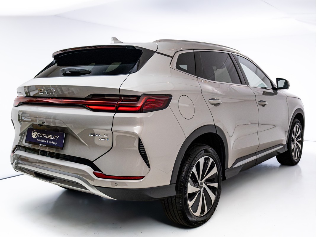 BYD SEAL U
