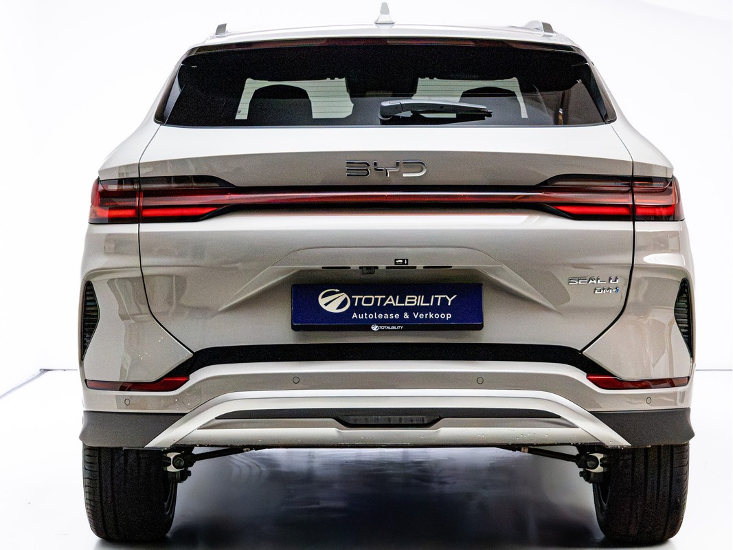 BYD SEAL U