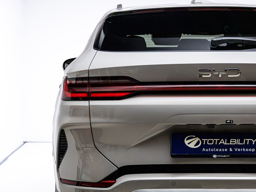 BYD SEAL U