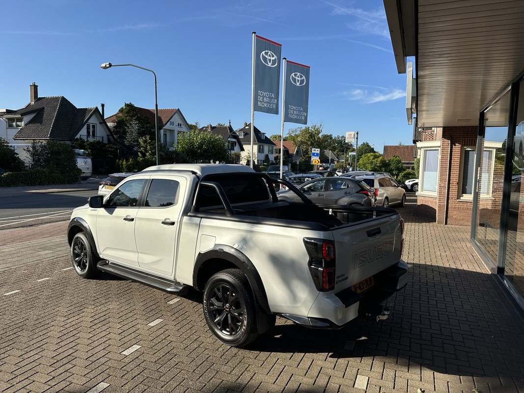 Isuzu D-Max