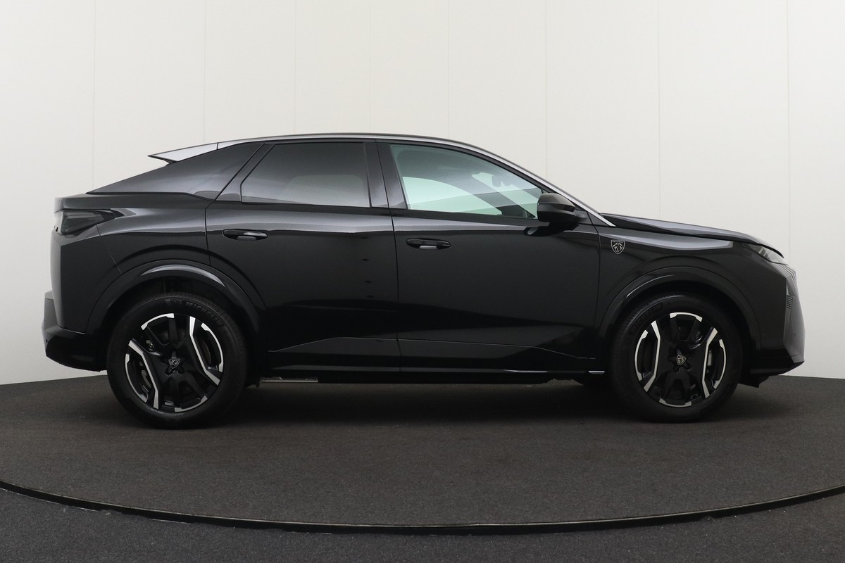 Peugeot e-3008