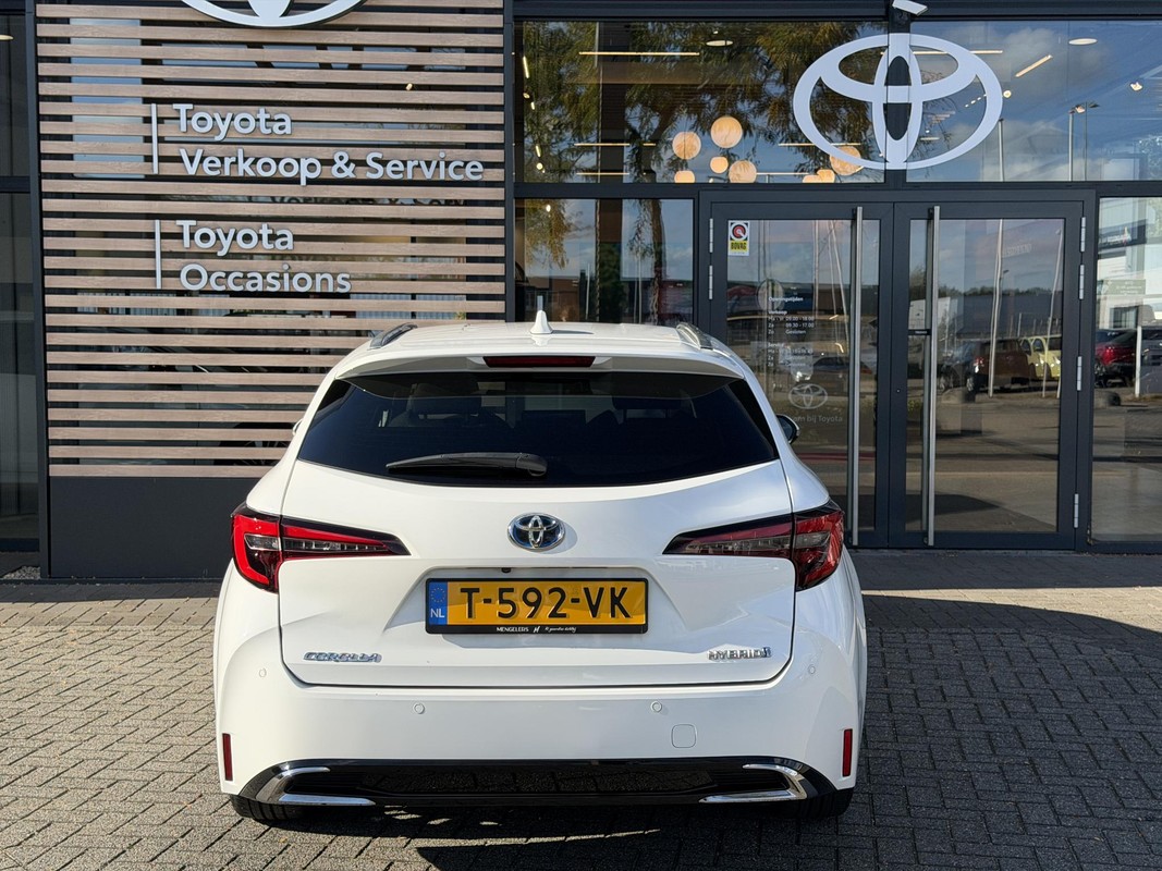 Toyota Corolla Touring Sports