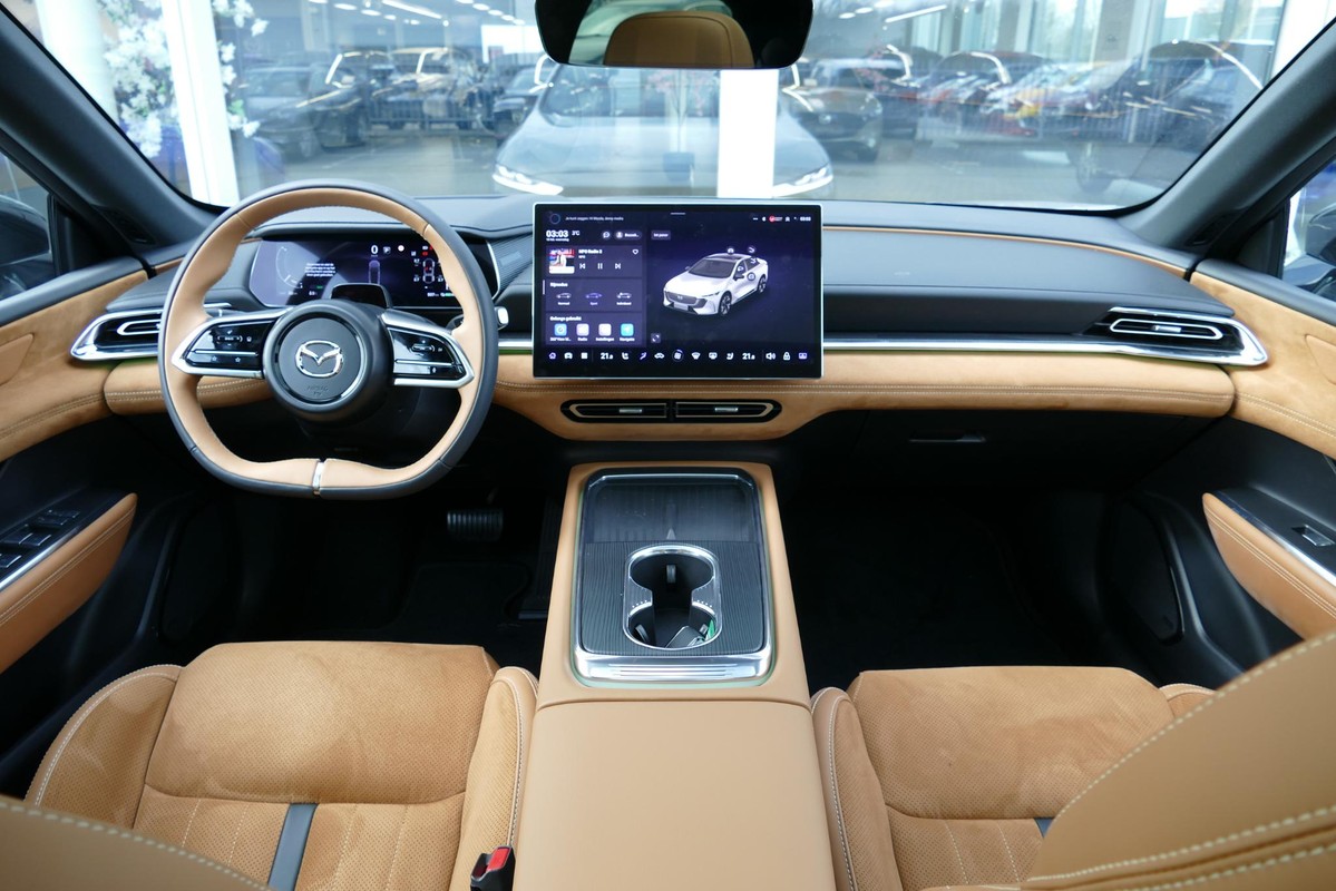 Mazda 6e