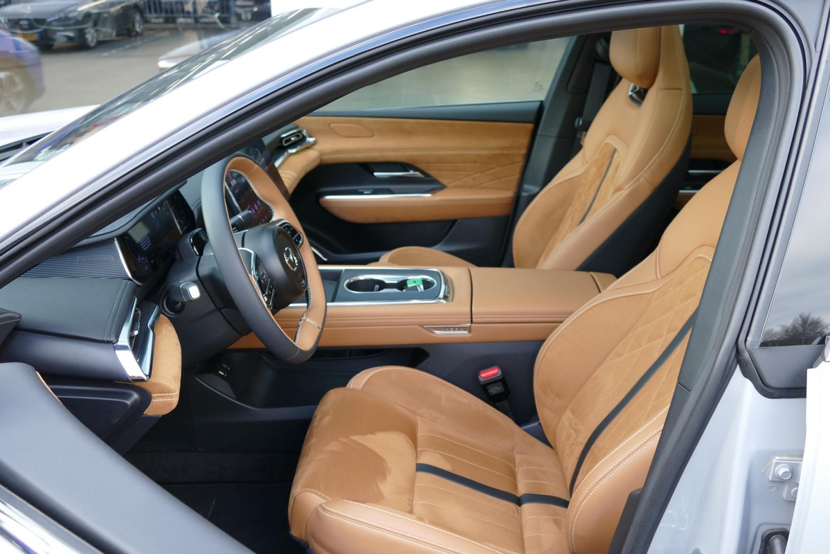 Mazda 6e