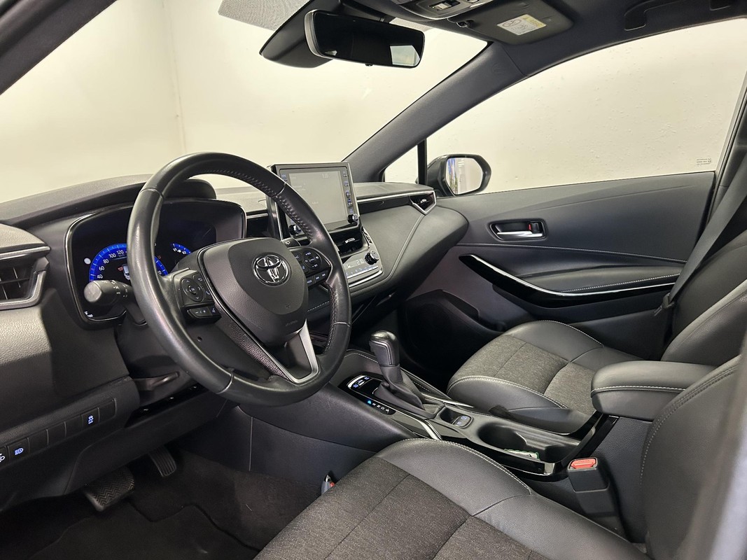 Toyota Corolla Touring Sports