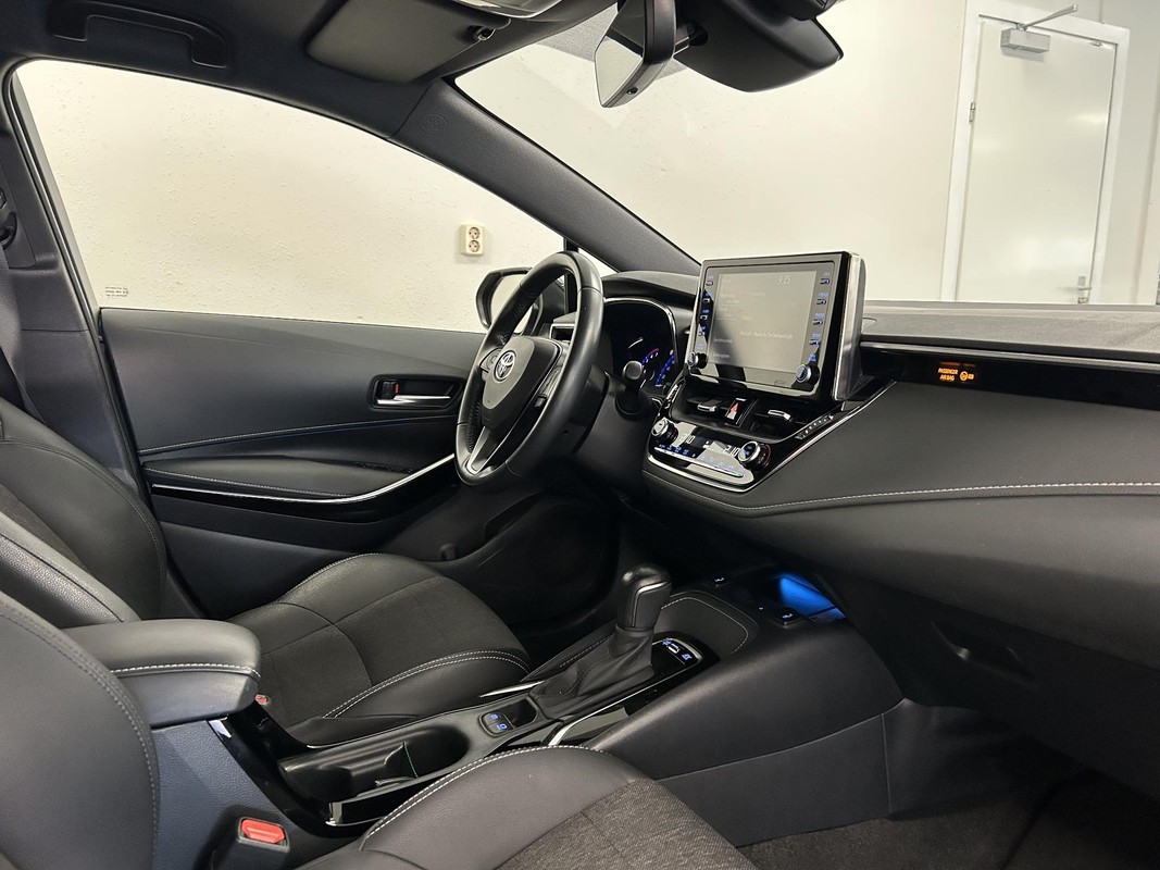 Toyota Corolla Touring Sports