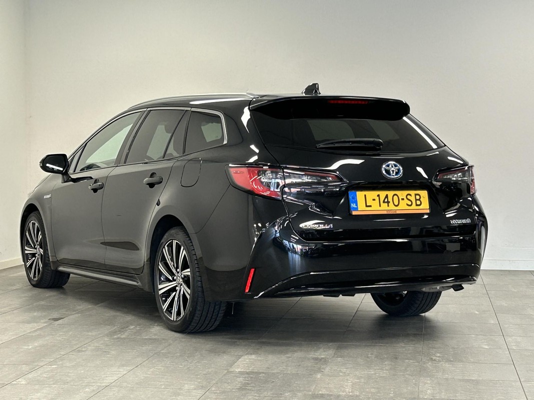 Toyota Corolla Touring Sports