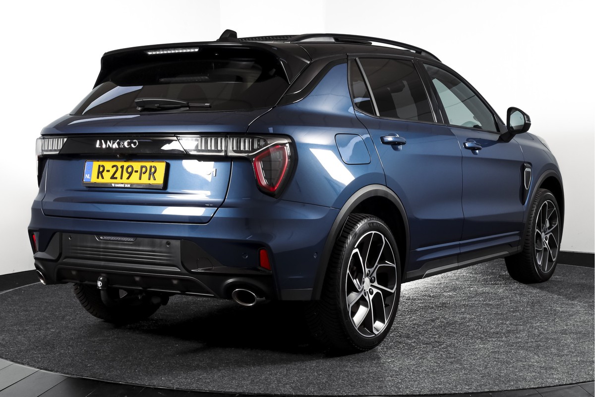 Lynk & Co 01