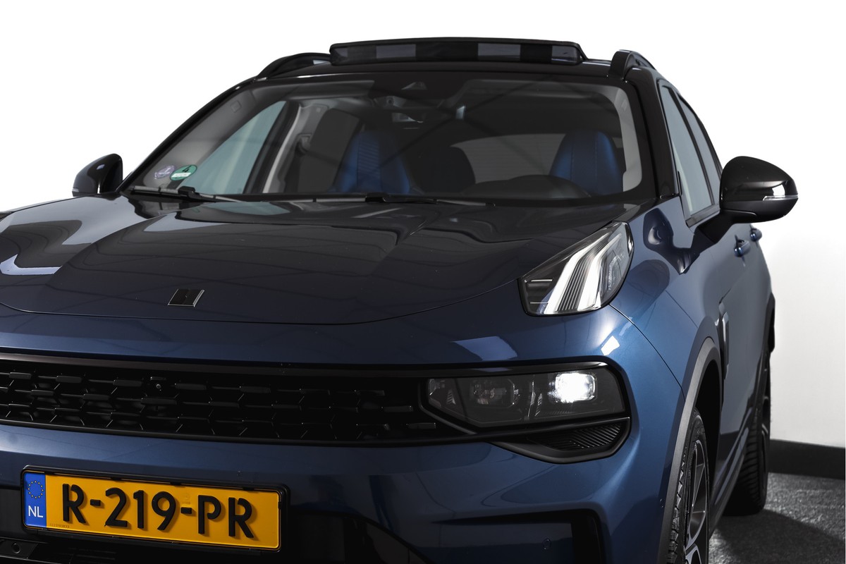 Lynk & Co 01