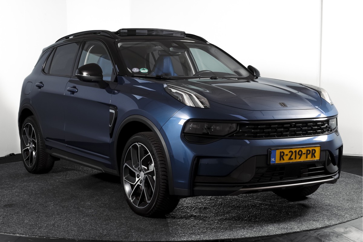 Lynk & Co 01
