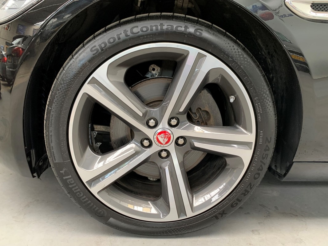 Jaguar XF