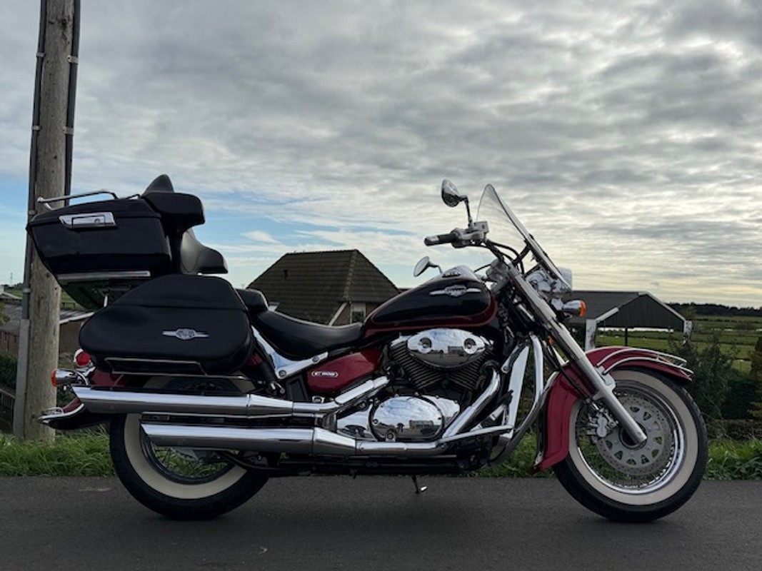 Suzuki Intruder