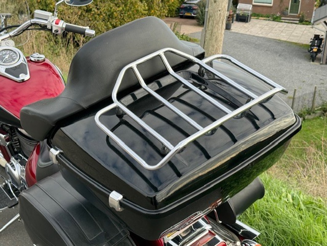 Suzuki Intruder