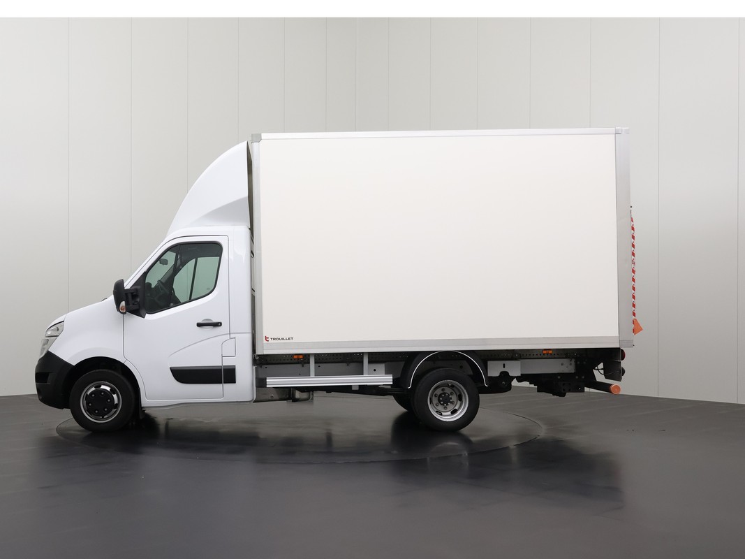Nissan Interstar