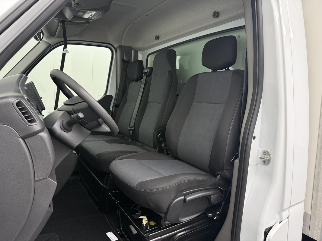 Nissan Interstar