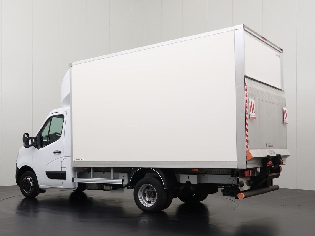 Nissan Interstar